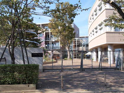 恵泉女学園